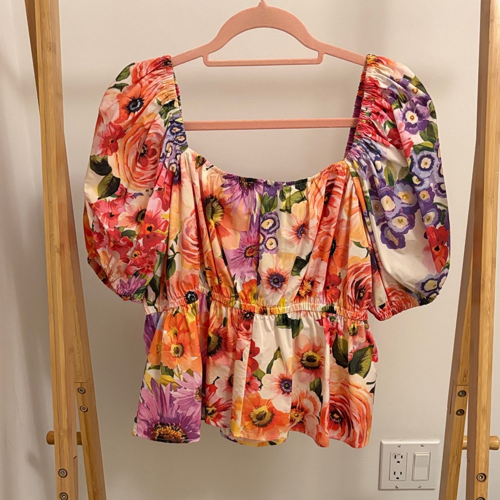 Express Floral Puff-Sleeve Peplum Top NWOT - Picture 3 of 6